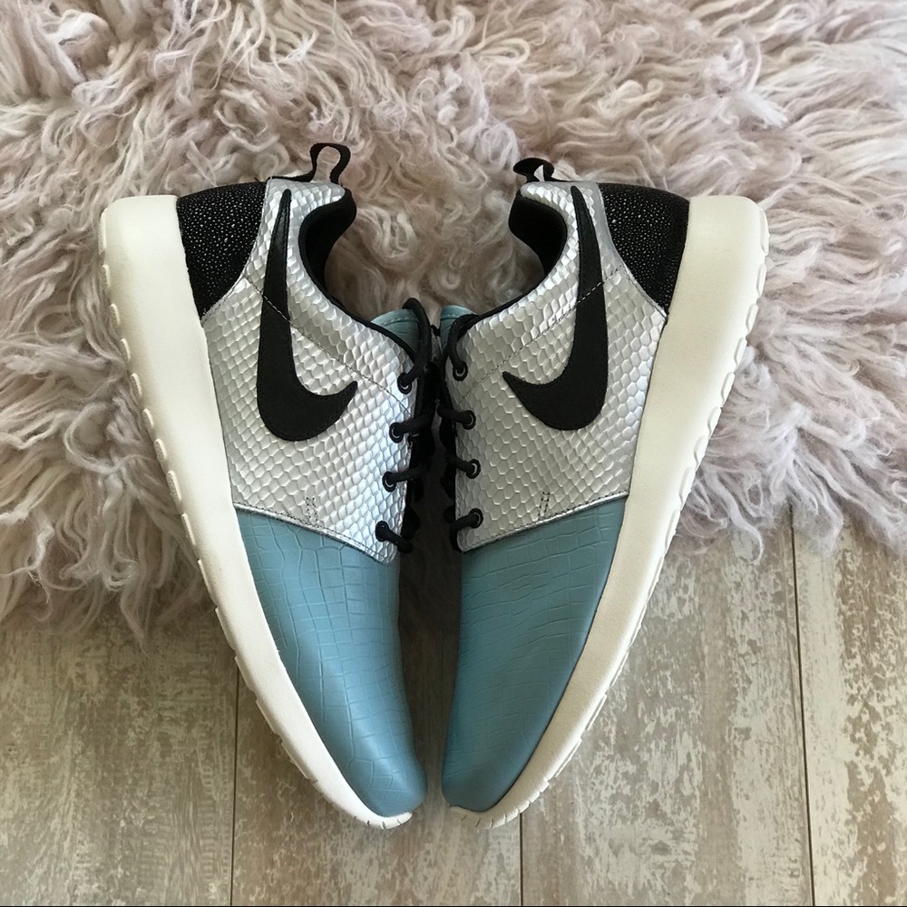NWT曆Nike Roshe One LX - Picture 5 of 8